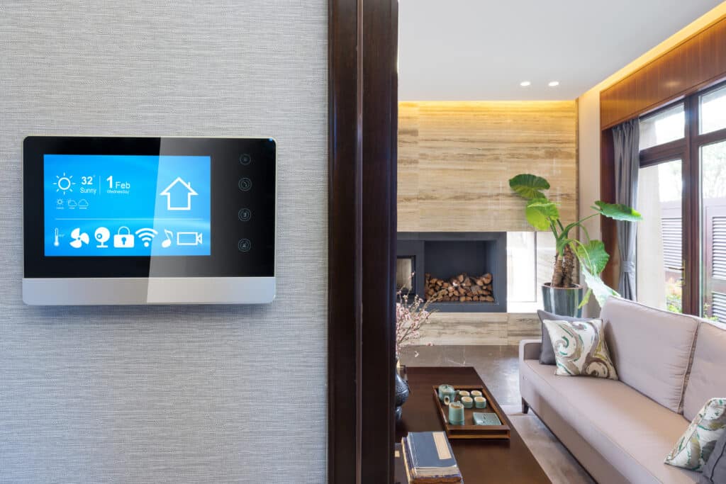 Smart phone with interoperable home management solutions powered by Z-Wave